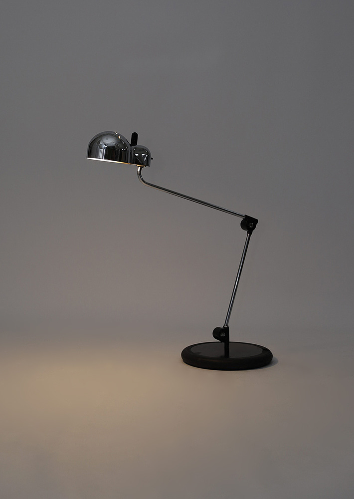 100294. 70&#039;s stil novo topo desk lamp