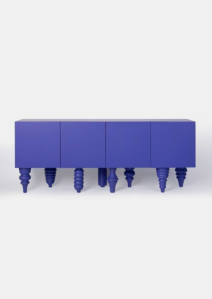 100282. sideboard on object stand purple
