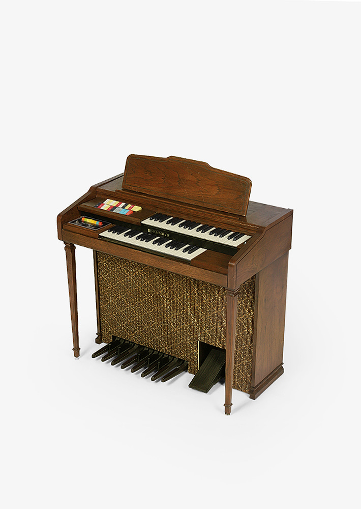 100007. Hammond Electronic Organ