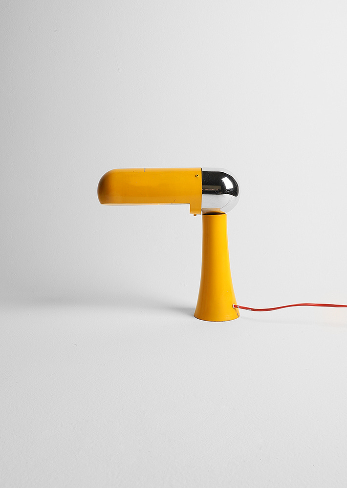 100059. Yellow desk lamp / 60s 70s