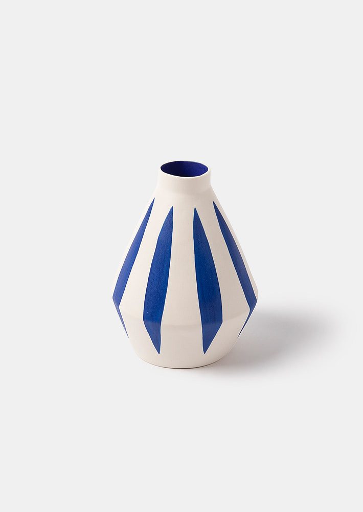 100249. blue striped diamond vase